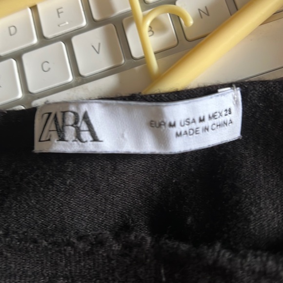 π₯1 hour sale. Zara, black crop sweater top, medium - Picture 2 of 5